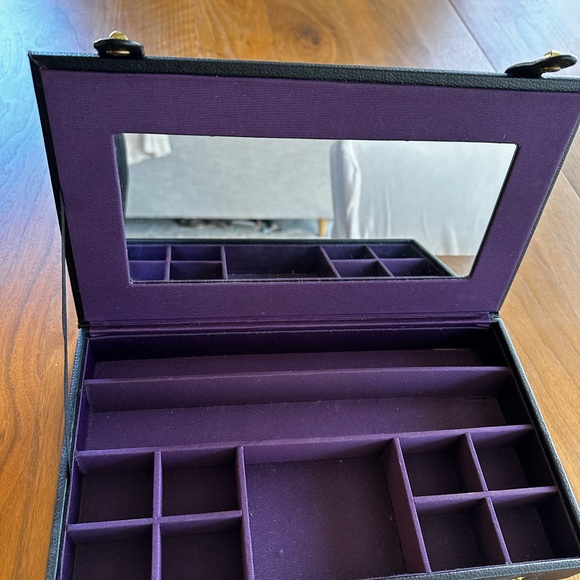 Black Jewelry Case - Picture 4 of 7